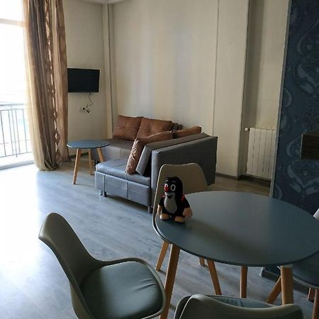 Apartment Sandra Тбилиси Екстериор снимка